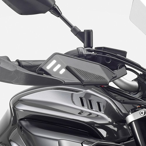 即決！YAMAHA ワイズギア MT-09 ナックルガード Q5KYSK127R03