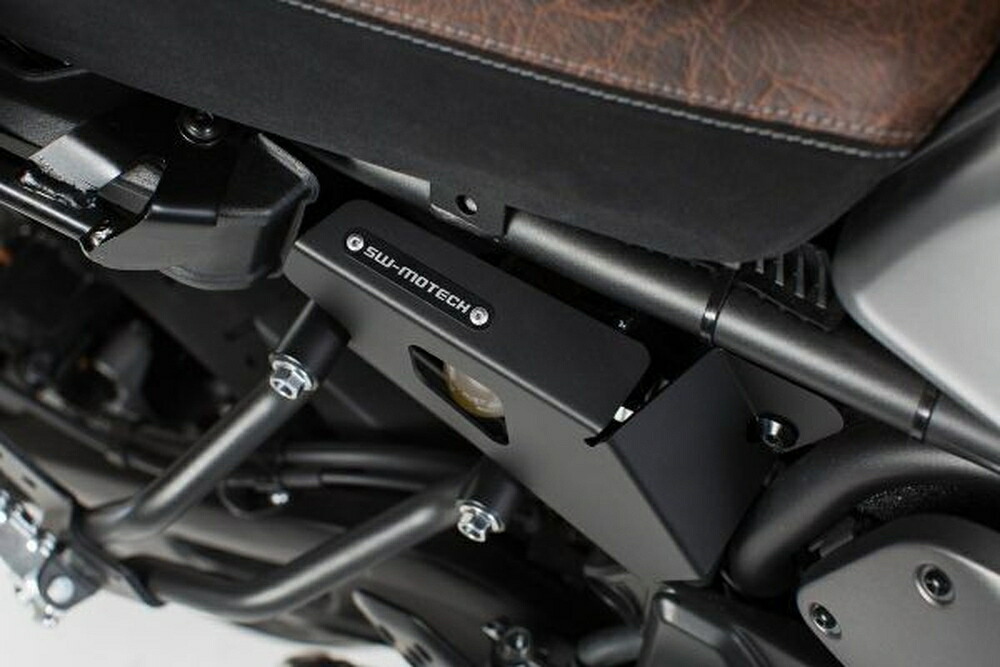 SW-MOTECH XSR700 ブレーキリザーバーガードセット SCT0664210000/B