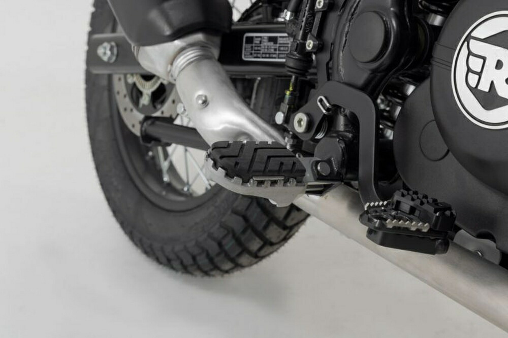 SW-MOTECH HIMALAYAN ION フットレストキット FRS0701110602/S