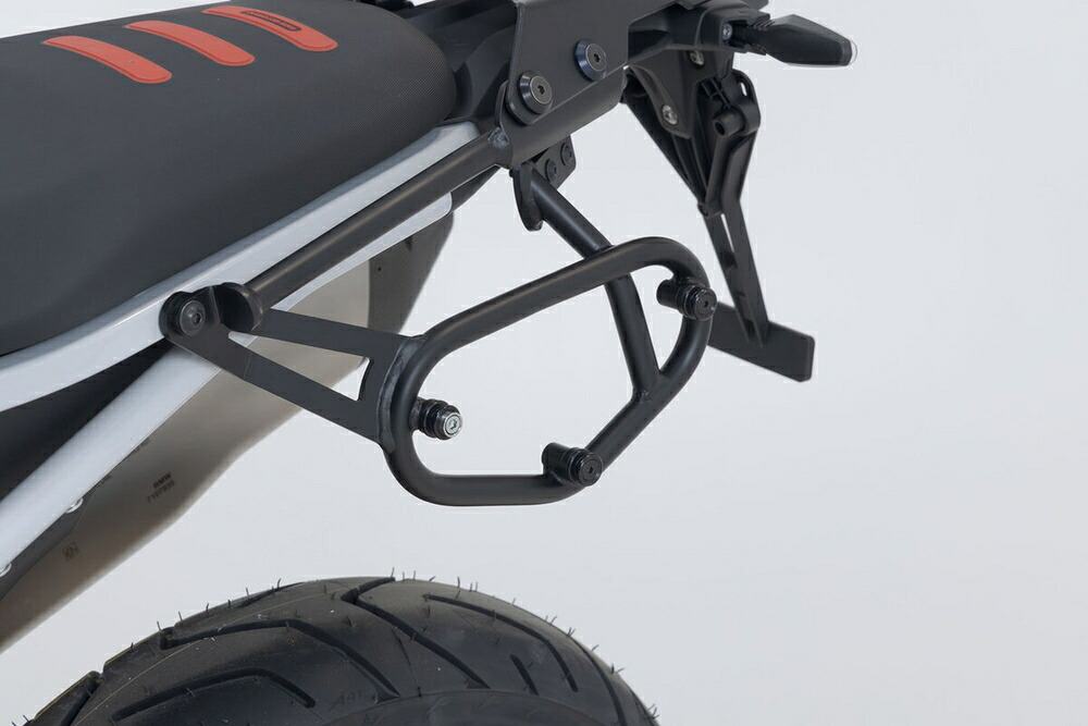 SW-MOTECH BMW F900GS SLCサイドキャリア (左) HTA0760210000