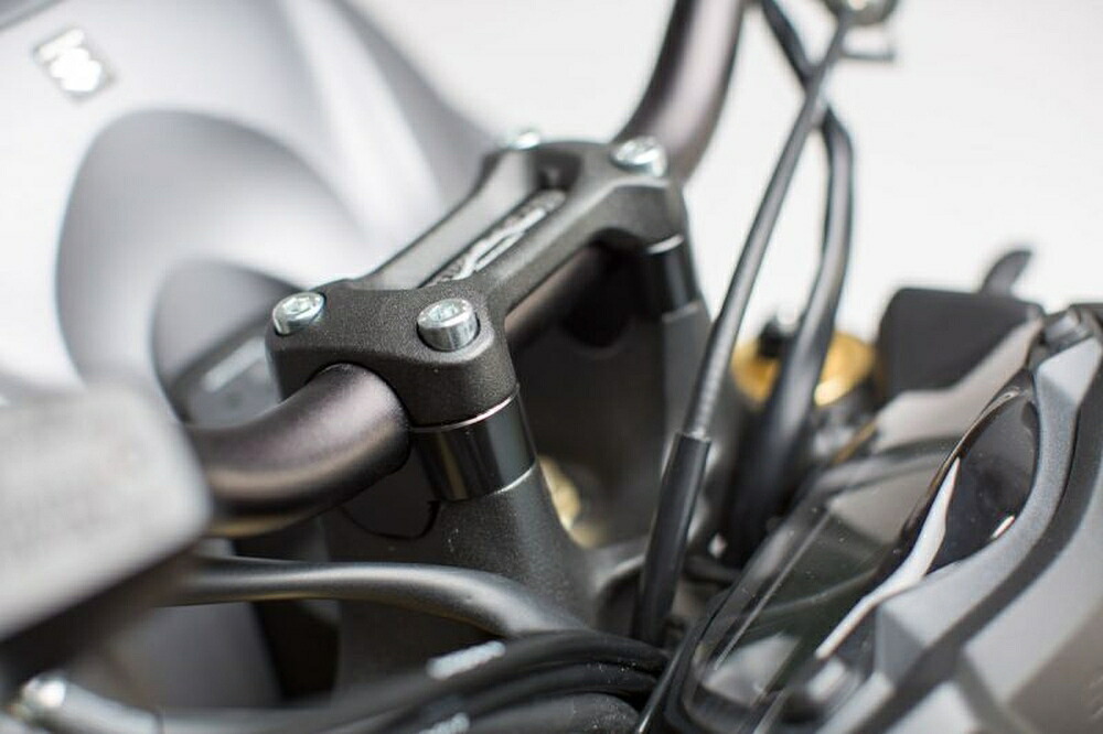 SW-MOTECH GSXS1000/S1000F バーライザー 20mmアップ LEH0503910001/B|PartsOnline 店