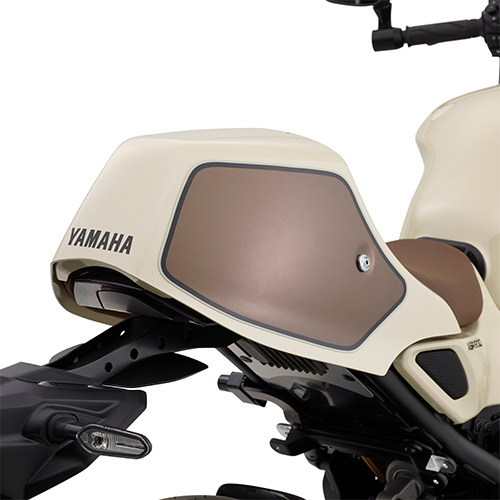 楽天市場】YAMAHA純正 ヤマハ Q5KYSK147R04 シートカウル