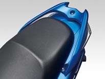 SUZUKI スウィッシュ ピリオンライダーハンドルセット ホワイト 46200-31811-RB5｜PartsOnline 店