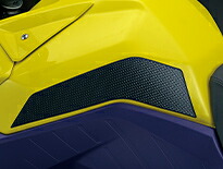 SUZUKI Vストローム800/DE タンクプロテクション 99181-25L10