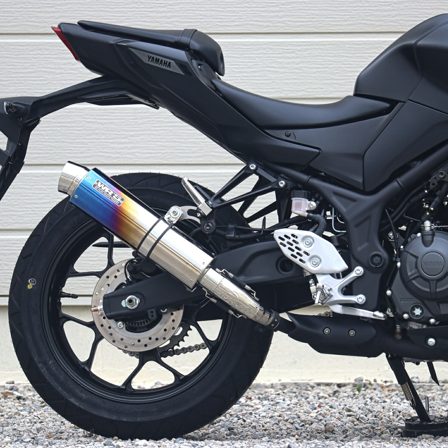WR'S YZF-R25（’25-）/MT-25（’25-） ラウンドタイプ スリップオンマフラー（焼き色チタン） BK2280JM