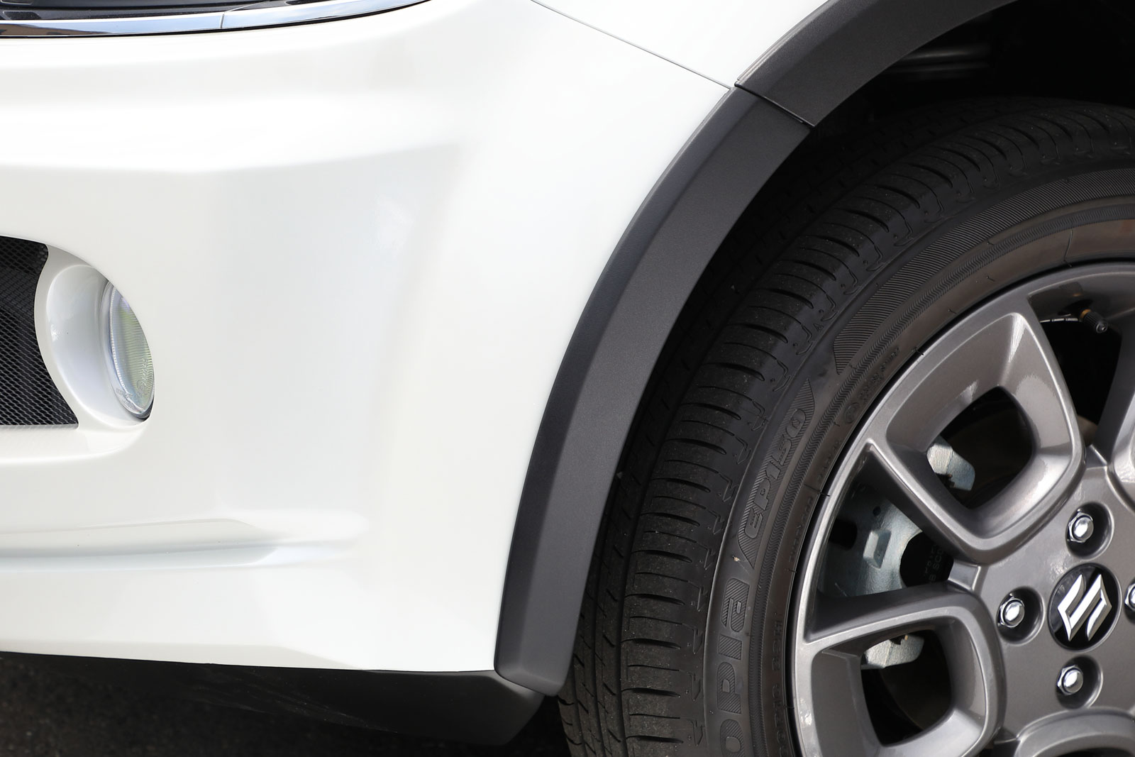 【最大P10倍】JAOS フロントスポーツカウル用オプション フェンダーアーチモール（Fリミテッド用） イグニスFENDER ARCH MOLDING FOR FRONT SPORTS COWL IGNIS｜PARTS SHOP 4U