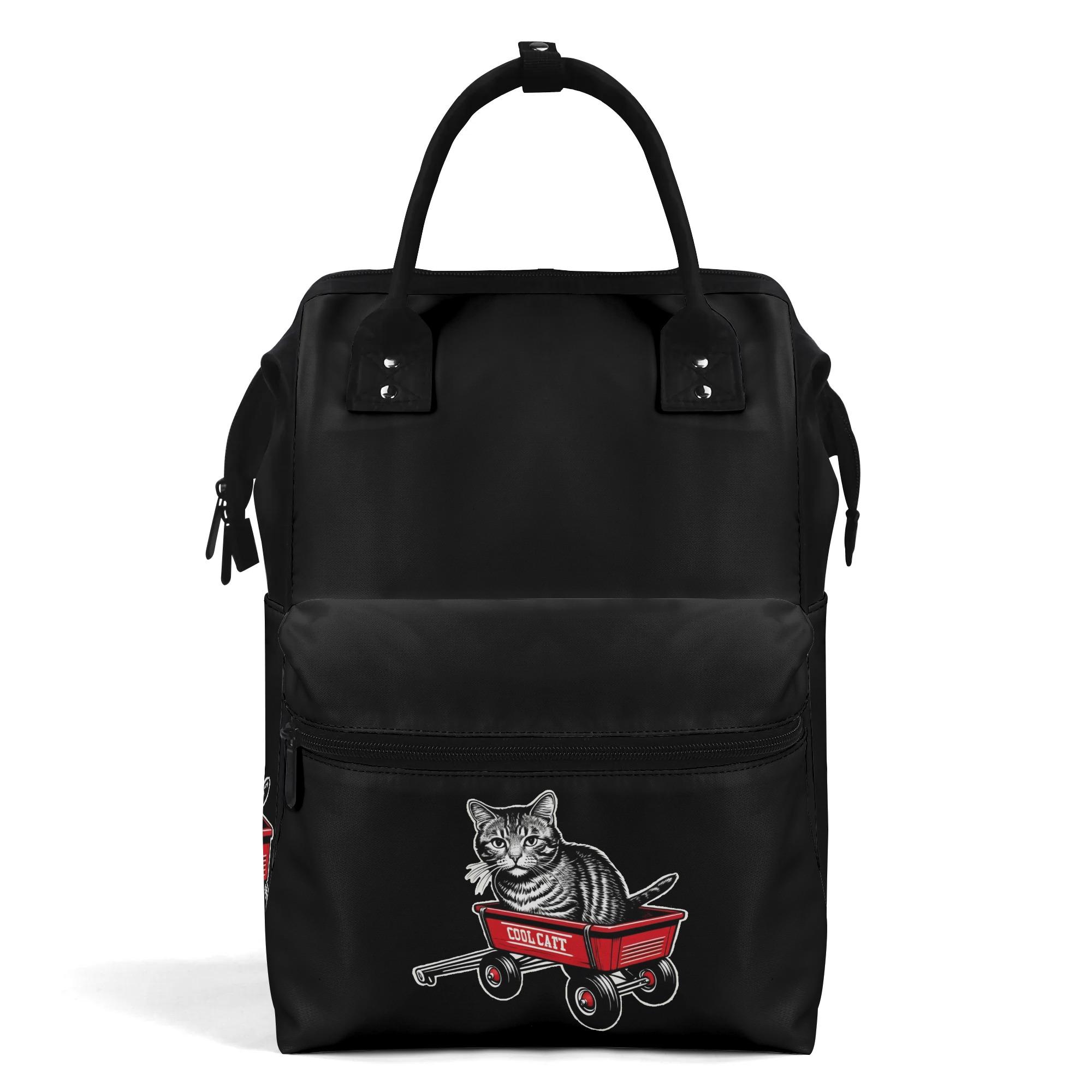 【直送品 同梱不可品】 赤いワゴンに乗ったクールな猫 ? レトロスタイルの猫アート(マミーバックパック) マミーバックパック ユニセックス バッグ 動物 猫 ギフト 贈り物 普段使い leojiro24