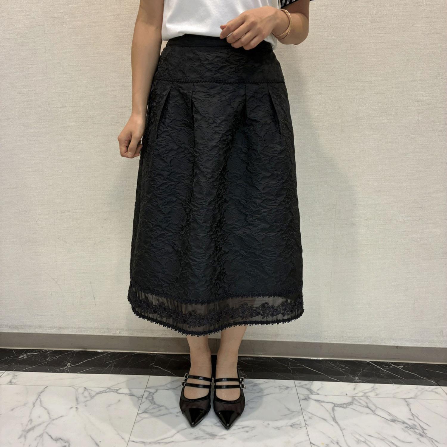 【直送品 北海道沖縄離島不可】Super Beauty 裾切り替えジャガード織タックデザインスカート ブラック 44【返品キャンセル不可】