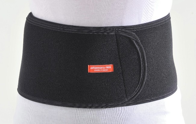 【直送品・大有りがたさ通貨価値 】attamaru-WA(あったまるわ) ブラックシリカ組みあわせる愛読者 腰用 AT-02