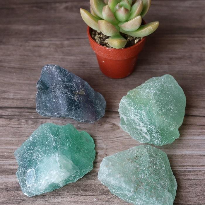 蛍石 フローライト モロッコ・オリアンタル産 ② 鉱物標本 天然石 原石 楽天市場】パープルフローライト 原石 モロッコ産 蛍石 天然石