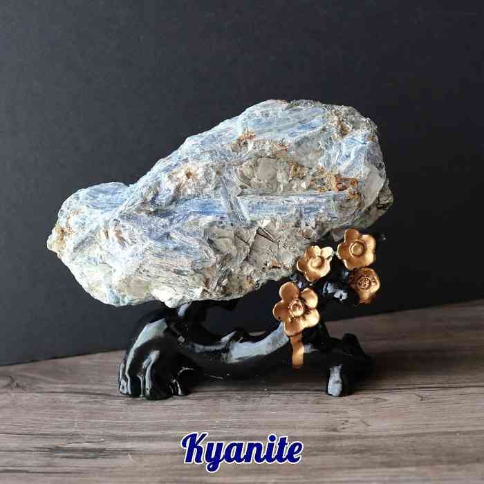 レア超特大　カイヤナイト　クォーツ　パイライト原石 パイライト AAAAA 黄鉄鉱 クラスター (約1260g) CUBO Huanzala