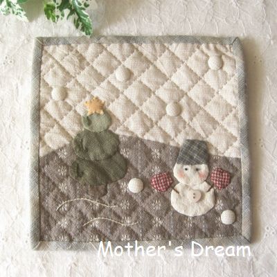 クリスマスモチーフのタペストリーキット 42×42センチ