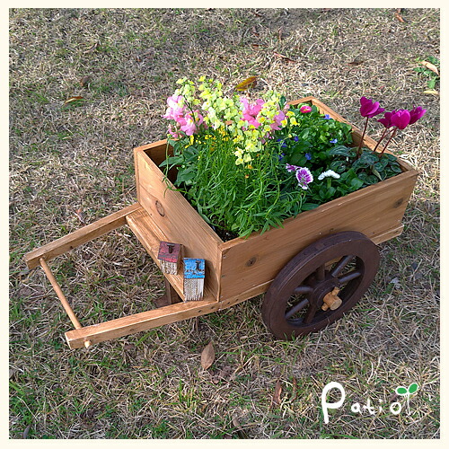 手作り木工　プランター　アンティーク風　一輪車 楽天市場】ガーデン一輪車プランター ダメージ加工 エイジング調