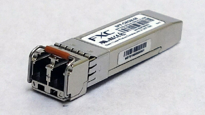 【送料無料】 FXC SFP+CWDM-08-ASB5 CWDM 10G SMF LC 2芯(80km/ 1610nm) SFP+ モジュール + 同製品SB5バンドル 【在庫目安:お取り寄せ】