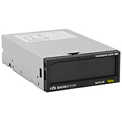【貨物輸送無料】Tandberg Data 8812 RDX 3.5in内蔵運転 SATAIII【店卸し資産引き合い:お取り寄せ】