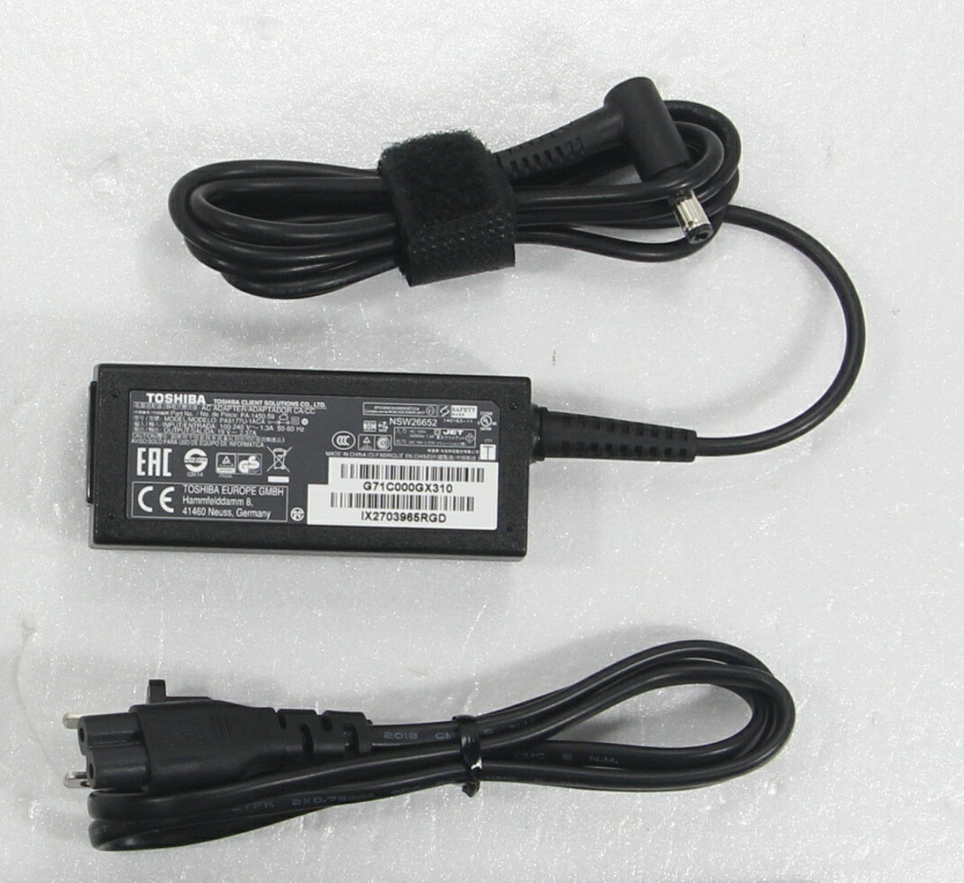 dynabook  PTEX 35MSVW ACアダプタ付き dynabook PTEX 35MSVW ACアダプタ付き