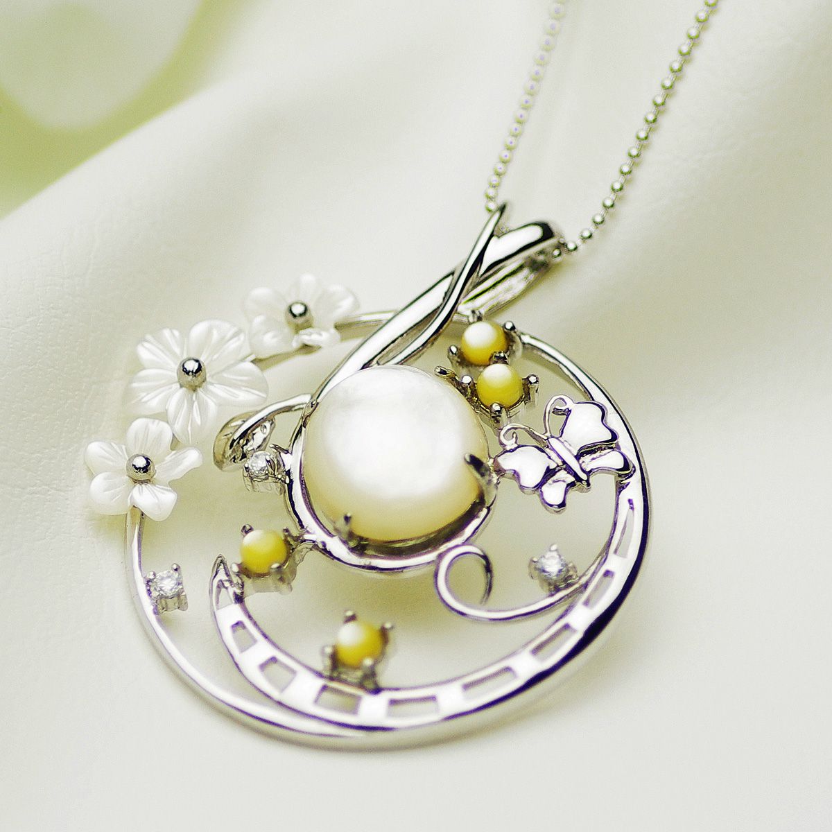 シェル 花モチーフ ペンダント 約約3.5cm×4.3cm シルバー SV925 結婚式 葬儀 冠婚葬祭 クリスマス Xmas プレゼント