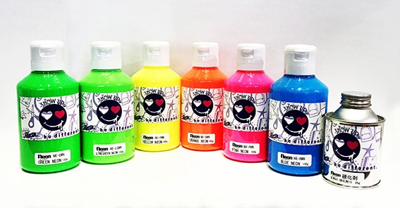 NEONカラー　ライムグリーン　ミニボトル(NE-LGMN)　215gセット(主剤：180g、硬化剤：35g)【SHOW UP】 6,843円