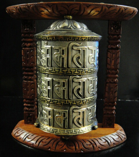 楽天市場】チベット密教法具マニ車・マニコル（高さ：16cm・幅8.5cm
