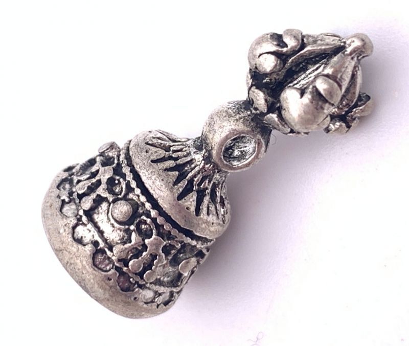 楽天市場】チベット密教法具 ガンター（金剛鈴）＆五鈷杵ー