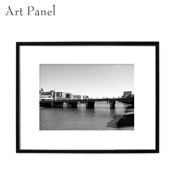 artpanel イギリス ロンドン 橋 ポスター 街並み モノクロ モノトーン 写真 壁飾り 壁 パネルアート フォト インテリア 飾る 雑貨 モダン 部屋 玄関 リビング｜アートパネル専門店 Pengiiino