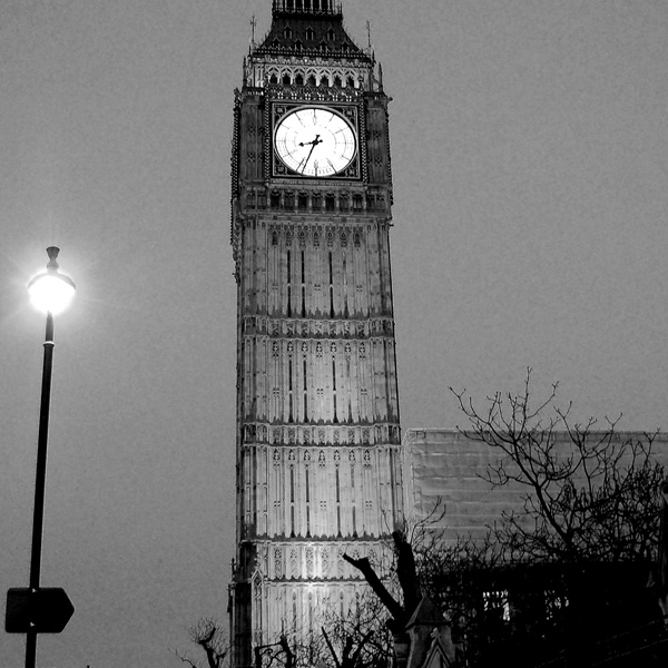 写真アート モノクロ ロンドン 時計塔 夜景 壁掛けおしゃれ アクリル 壁面 デザインアート イギリス風景 額縁 アートポスター Movilesgarcia Com