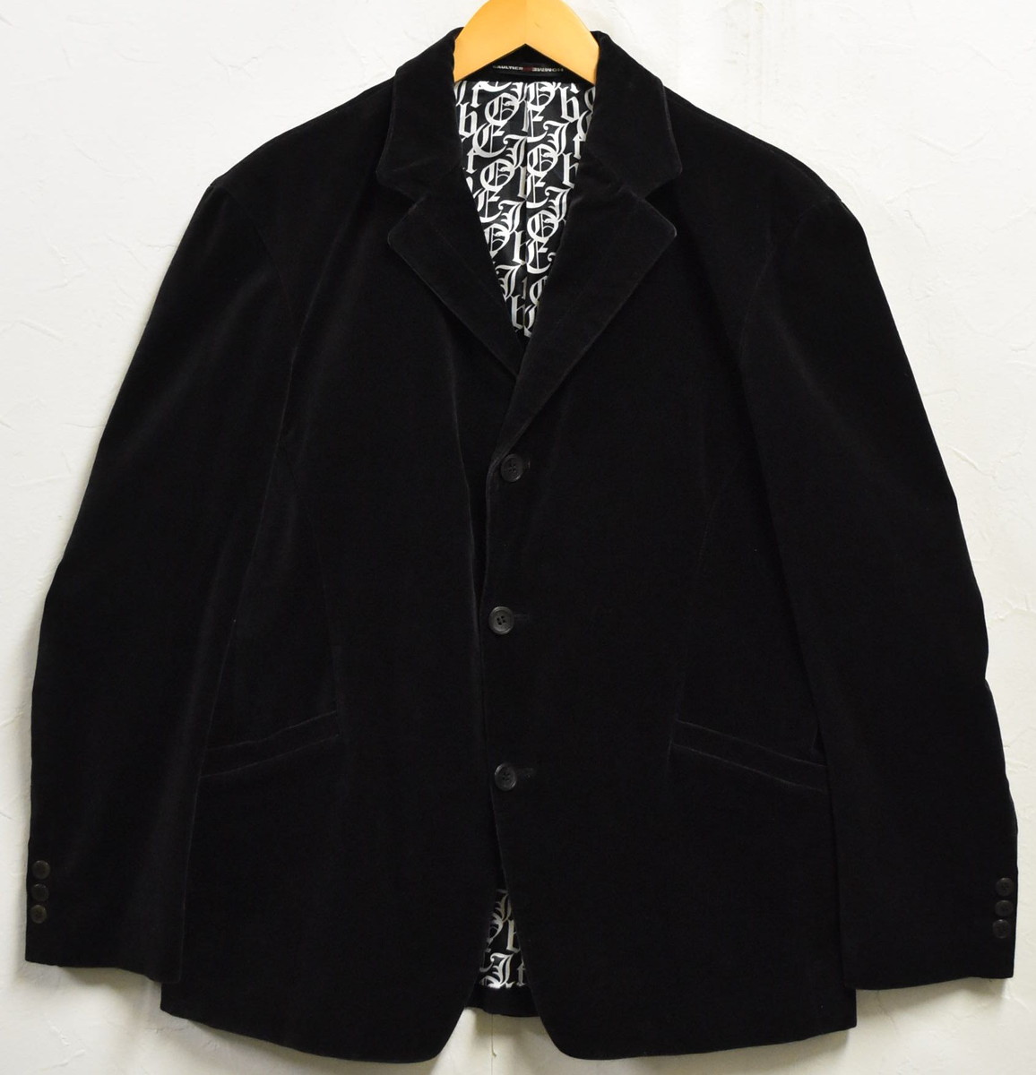 GAULTIER HOMME objet ゴルチェ オム オブジェ Jean Pall GAULTIER ジャン ポール ゴルチェ ベロア テーラードジャケットスタイル 3つボタンジャケット ブラック メンズL相当【中古】▼|古着雑貨ペンギントリッパー