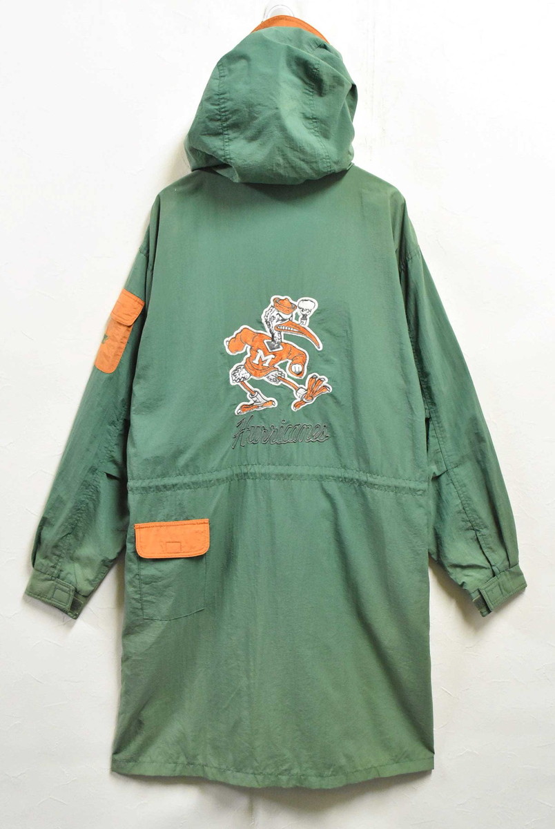 【ビッグ大いさ】KOREA製 COLLEGIATE LIGENSED PRODUCT 単科大学系 スナップボタン ロング丈ナイロン上衣 ナイロン厚地の外套 緑であること×オレンジ色 メンズXL好いかげんに【中古】■ メンズファッション-コート・ジャケット