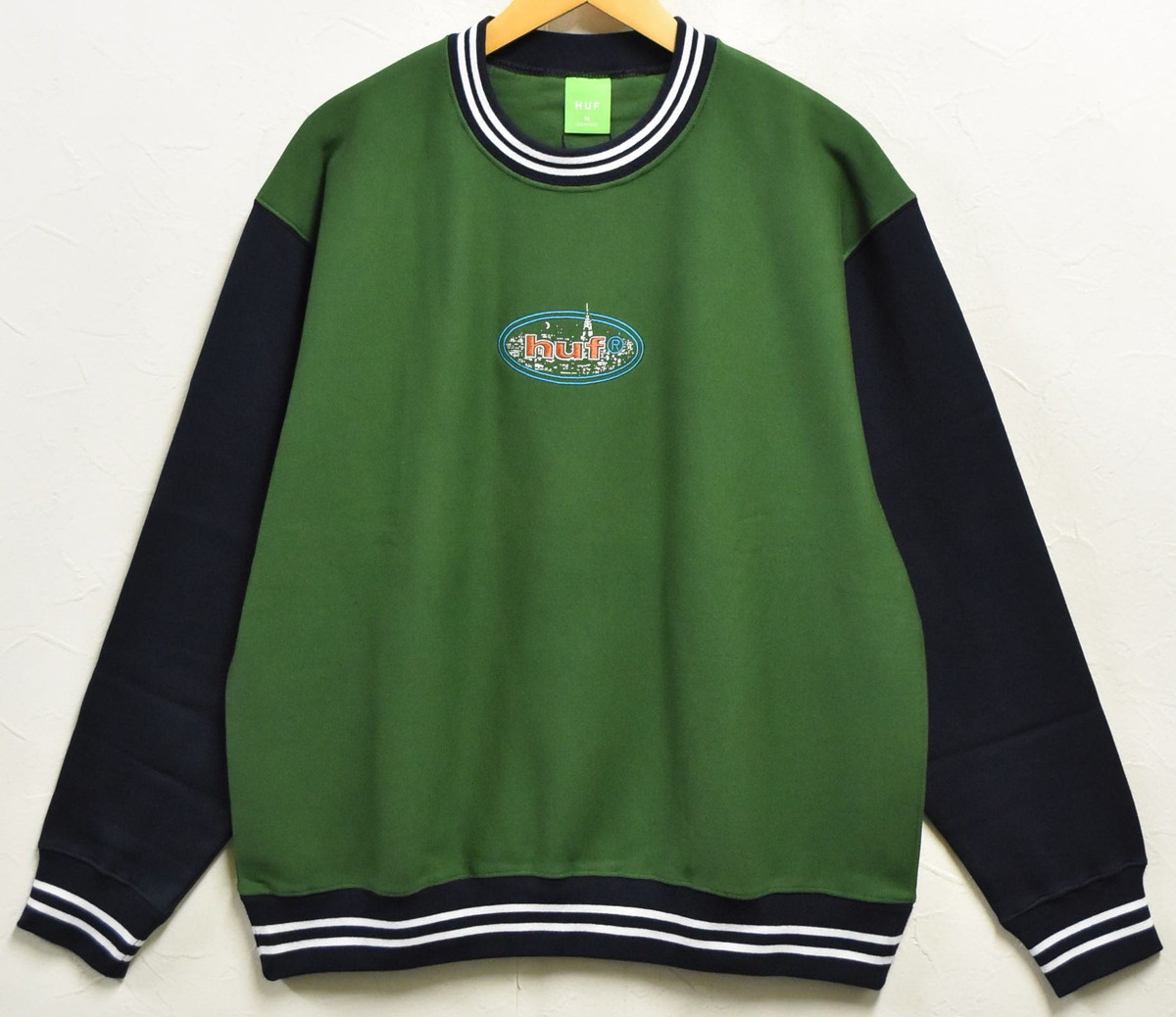 【逃げ口】【未当て嵌める品】【見せびらかす試着品】HUF ハフ 長袖 プルオーバースウェット 緑であること×米国海軍×白いこと メンズM【新品】▼