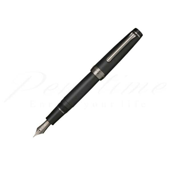 極美品　SAILOR セーラー プロフェッショナルギアレアロ ブラック万年筆 セーラー(SAILOR) 万年筆プロフェッショナルギアスリム銀