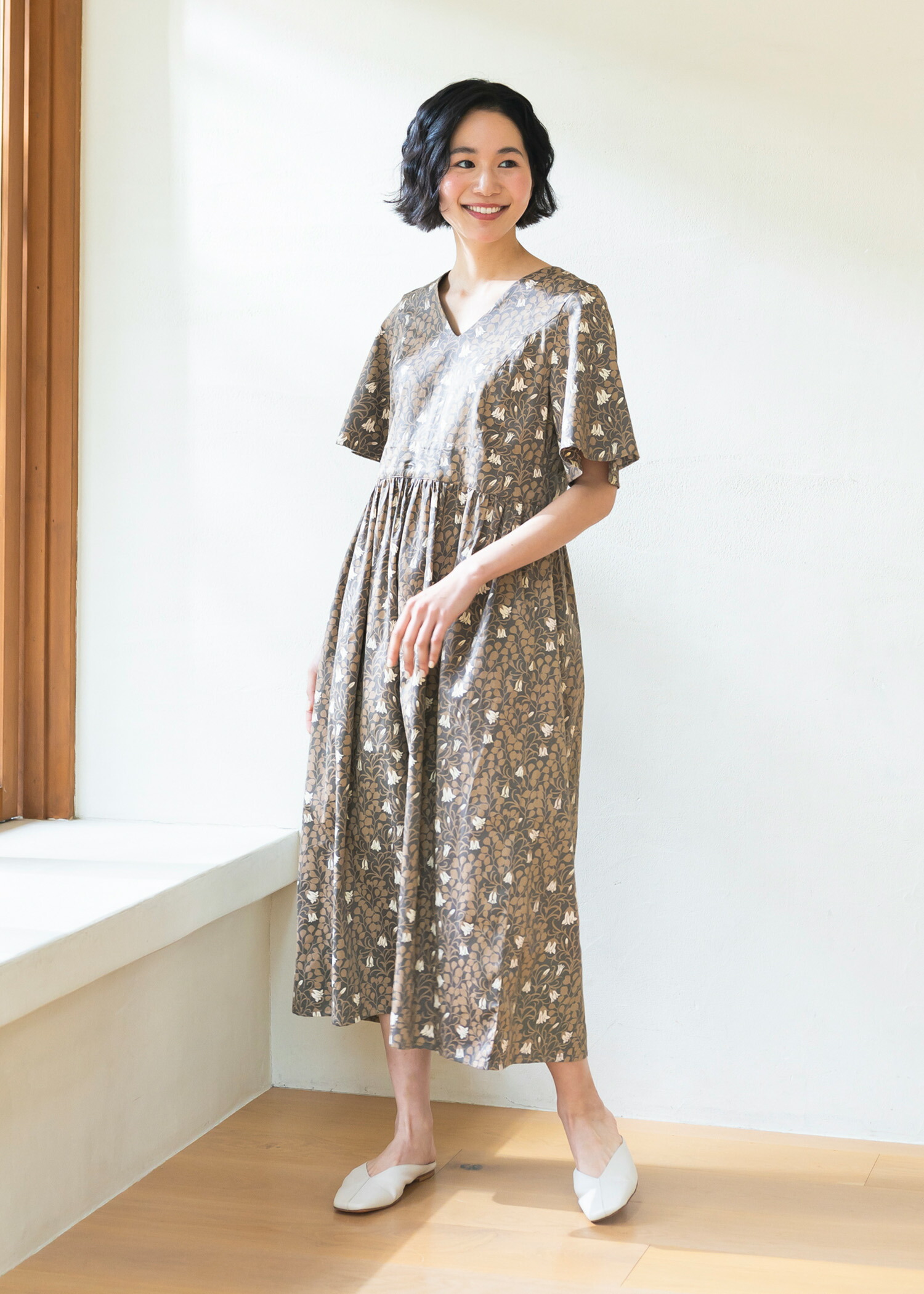 【ピープルツリー 公式】【people tree】Ｖ＆Ａ オーガニックコットンサテン ロングワンピース メイデンヘア＆ヘアベル柄・ブラウン系・M/L 【フェアトレード】 【PeopleTree】｜People Tree