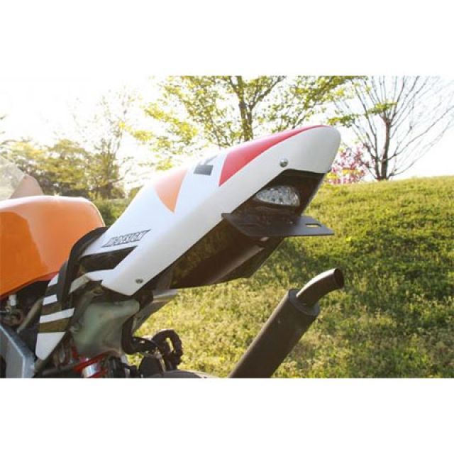 Mデザイン NSR50/80 mini ストリート用 シート NSR50/80 mini 内容 FRP製シート（シートベース付）