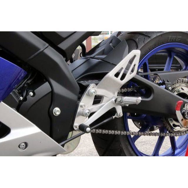 9398円 日本最大の BABYFACE YZF-R15 バックステップ関連パーツ セットバックプレート ベビーフェイス