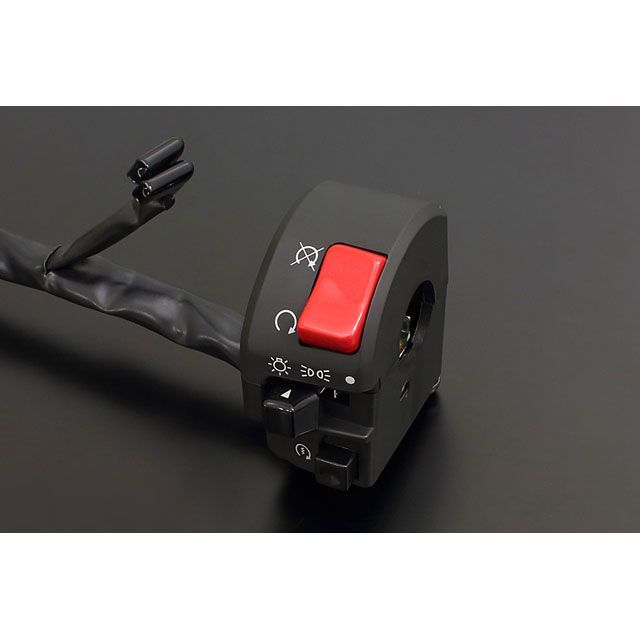 ピーエムシー ※ZX※右S/W Z750FX1/MK2 Z1R－2（EC） 174-1003 13,543円