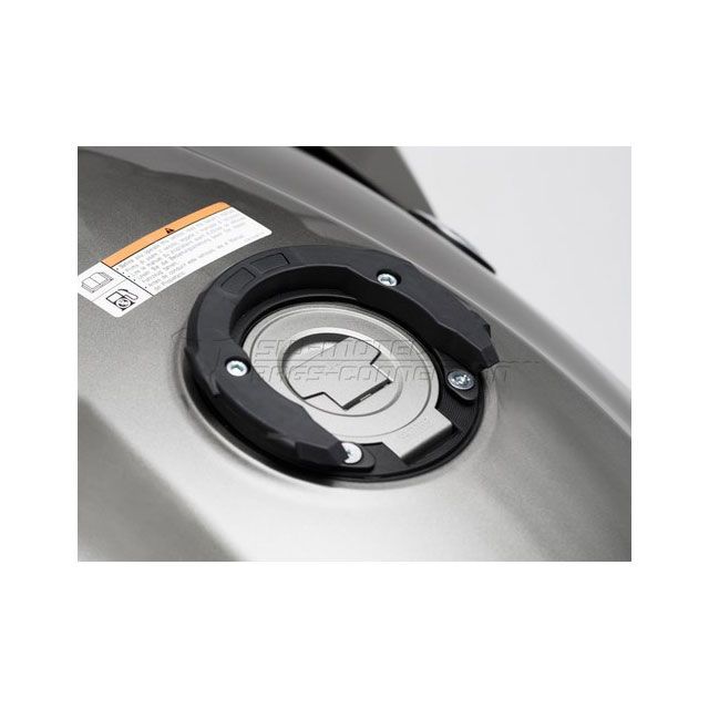 SWモテック QUICK-LOCK（クイックロック）EVO タンクリング ブラック 5 screws YAMAHA/DUCATI/AGUSTA sw_TRT_00_640_11001B