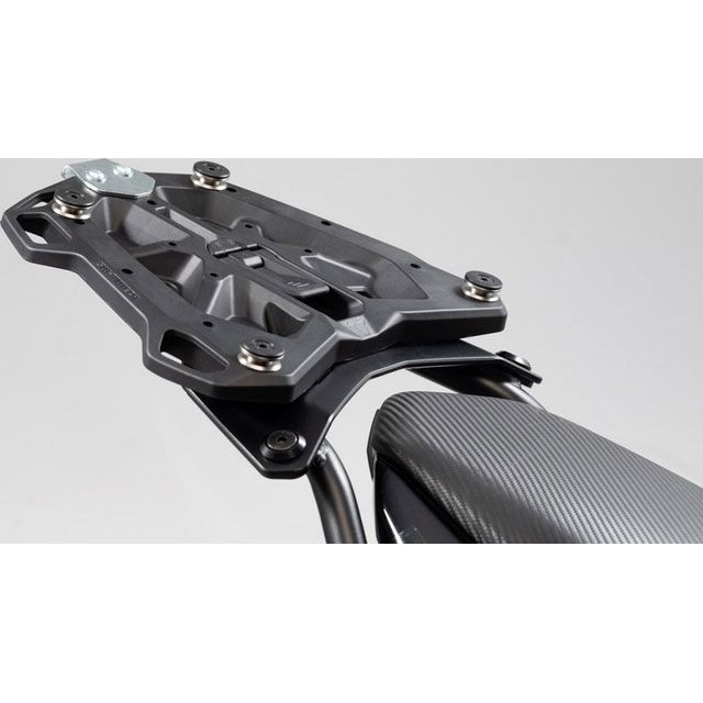 SWモテック アダプタープレート STREET-ラック. TRAX topcase ADV/ION/EVO. -ブラック-｜GPT.00.152.54100/B sw_GPT_00_152_54100B