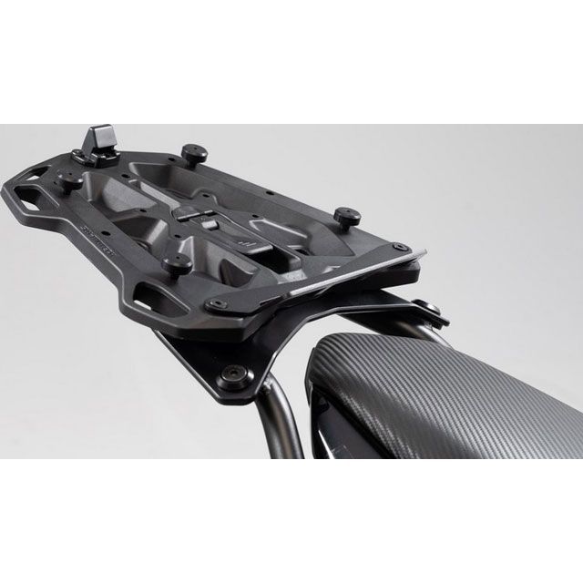 SWモテック アダプタープレート STREET-ラック. Givi/Kappa + Monolock. -ブラック-|GPT.00.152.54300/B sw_GPT_00_152_54300B