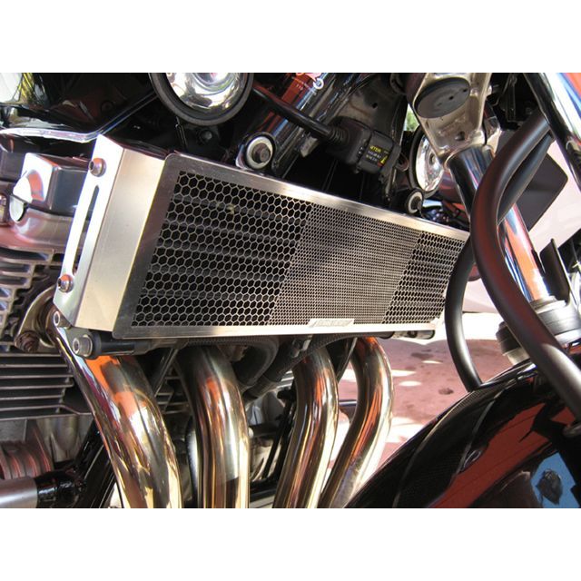 エッチングファクトリー XJR1300/1300SP（99～16）用 オイルクーラーガード XJR1300/1300SP カラー 赤エンブレム OGY-XJR1300-00-RD 11,645円