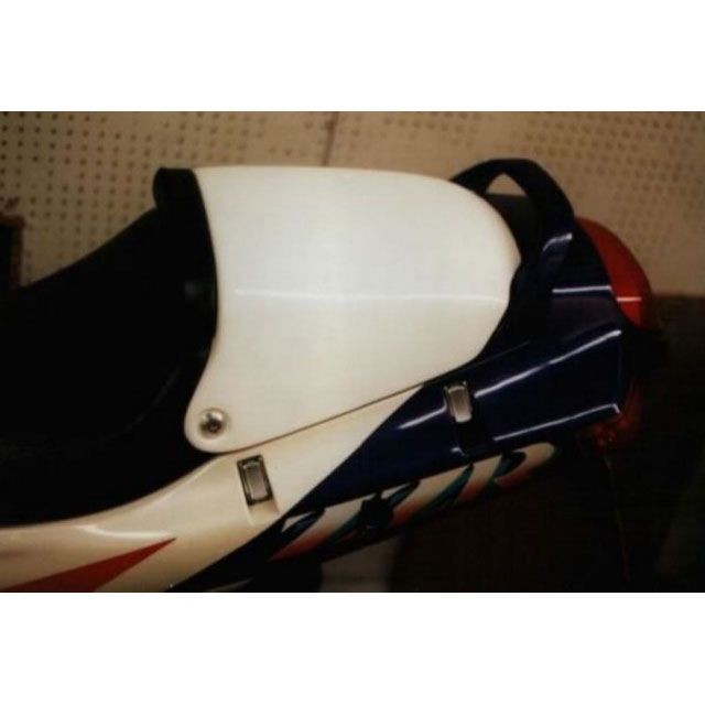ピラミッドプラスチック Kawasaki ZZR 600 Seat Cowl Unpainted 1993＞2008 ｜ 13350U ZZR 600 pyr_13350U