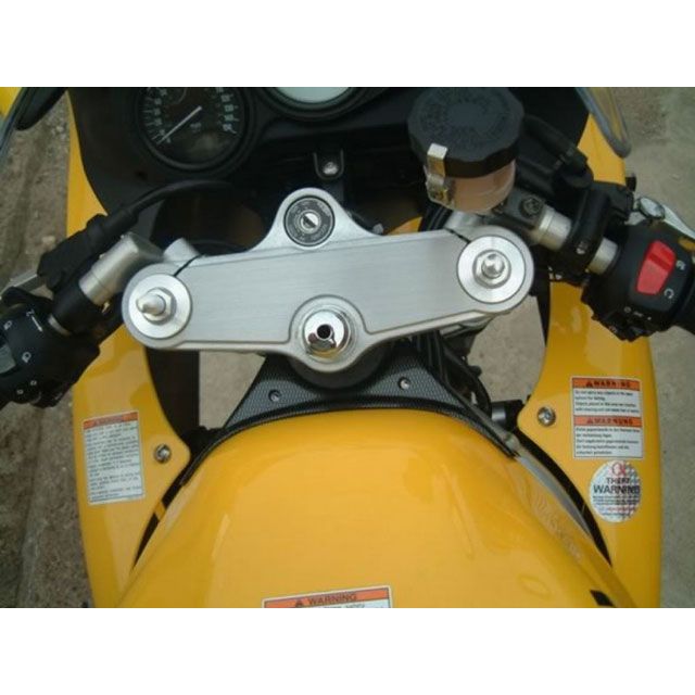 ピラミッドプラスチック Suzuki SV 650 S Tank Fillet Carbon Look 1999＞2012 ｜ 61030X pyr_61030X