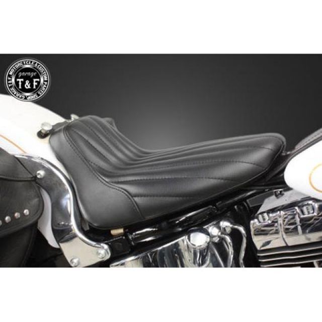 ガレージT&F 150/MU85タイヤ用 シングルシート（バーチカル） ・STST28