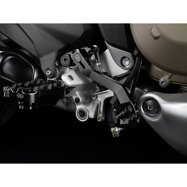 ギルズツーリング シフトペダル/ブレーキペダルキット（ブラック） Multistrada V4 S Multistrada V4 RCTD03SBKITB｜モトメガネ 店 28,755円