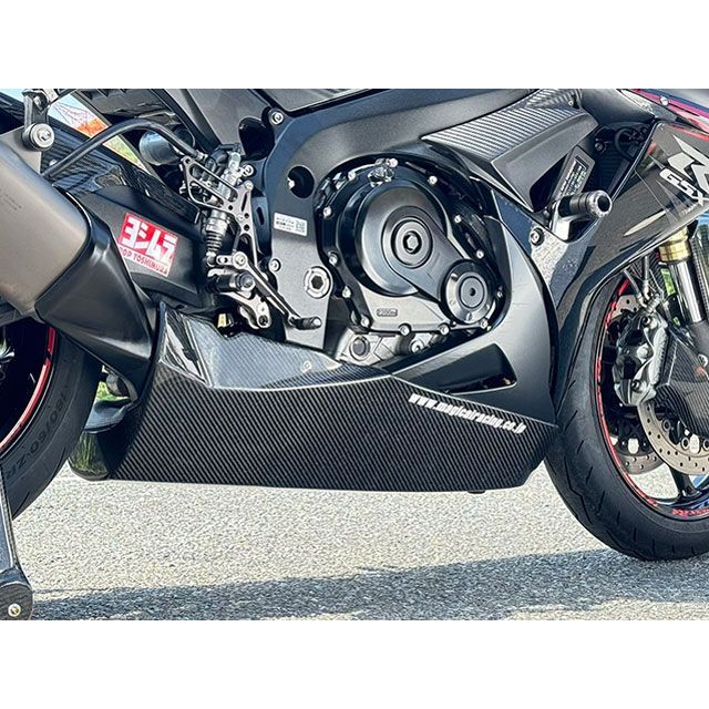 マジカルレーシング アンダーカウルトレイ GSXR750 材質 綾織カーボン製 001-GSR711-170A