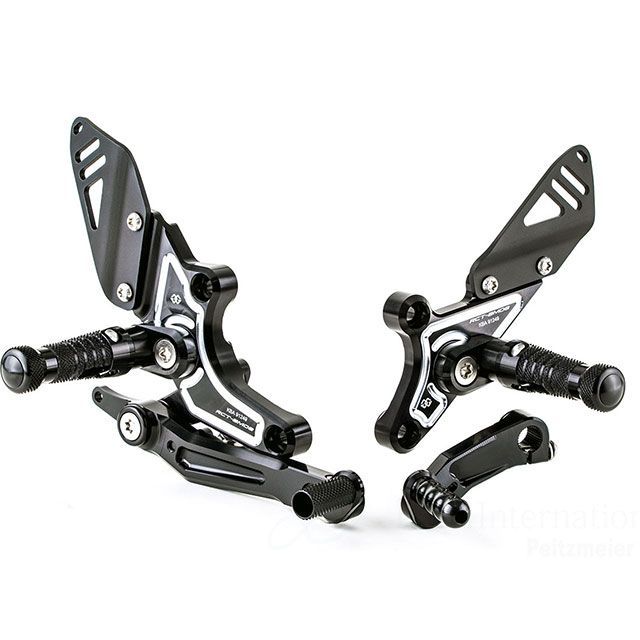 ギルズツーリング アジャスタブル バックステップ RCT10GT（ブラック/シルバー） RCT10GTBM08-BS 54,083円