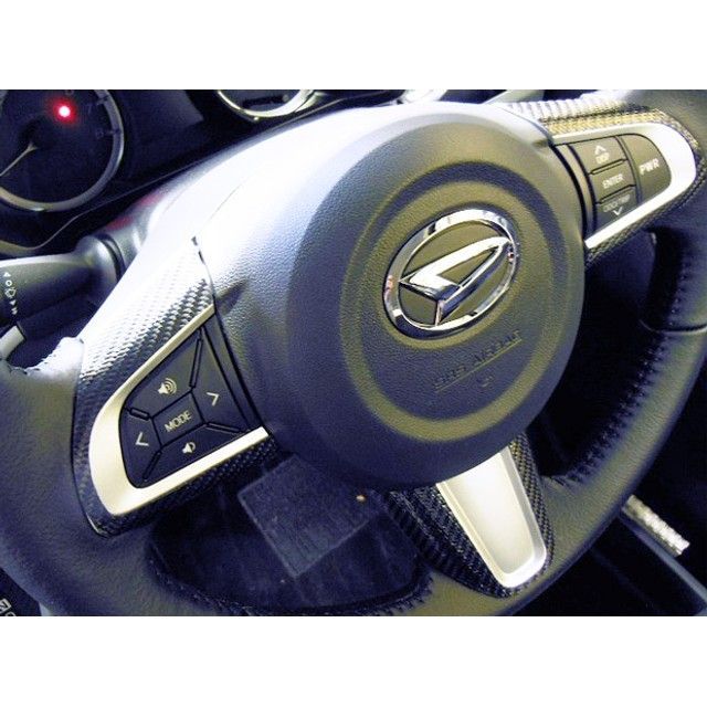 ハセプロ ダイハツ ムーブカスタム LA150S（2014.12～） ステアリングスイッチパネル シルバー CSWD-2S