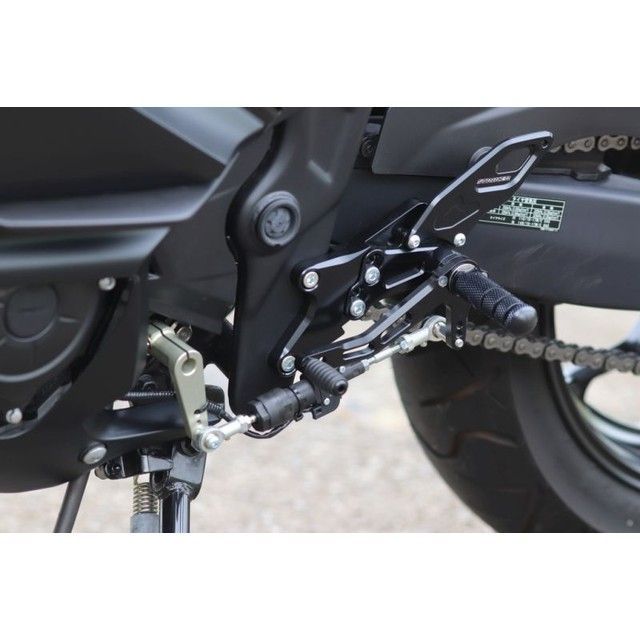 ストライカー STRIKERステップキット オプションパーツ 純正オプションクイックシフト対応キット YAMAHA YZF-R25 （8BK） ［SS-QS2123B］ YZF-R25 SS-QS2123B