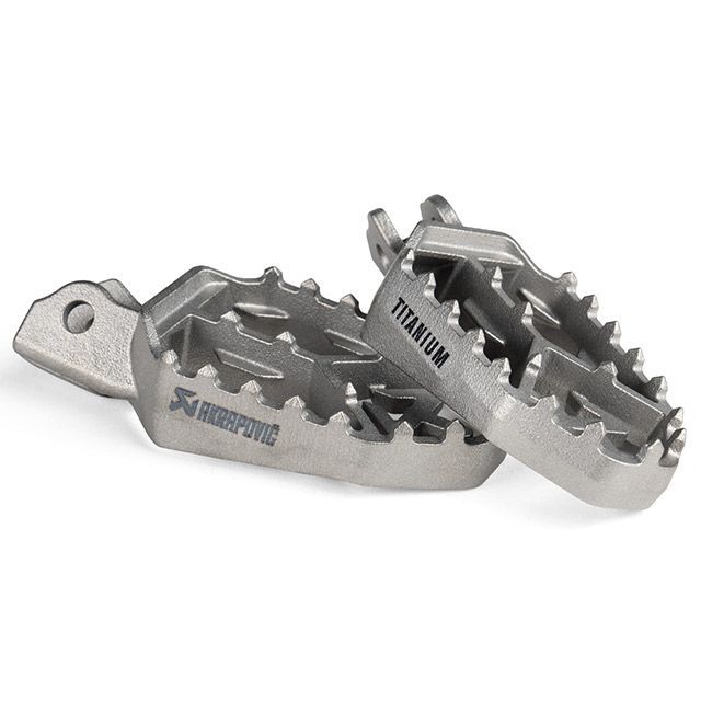 アクラポビッチ アドベンチャーフットペグセット チタン KLE500 F-KA5T1|モトメガネ 店