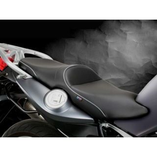 サージェント フロントシート F800S/F800ST 仕様 EUレギュラーシート カラー パイピング：ブラック WS-594-19