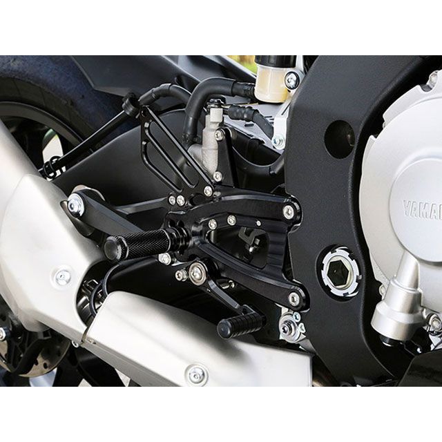 ベビーフェイス バックステップキット YZF-R1 カラー ブラック 002-Y018BK｜モトメガネ 店 41,495円