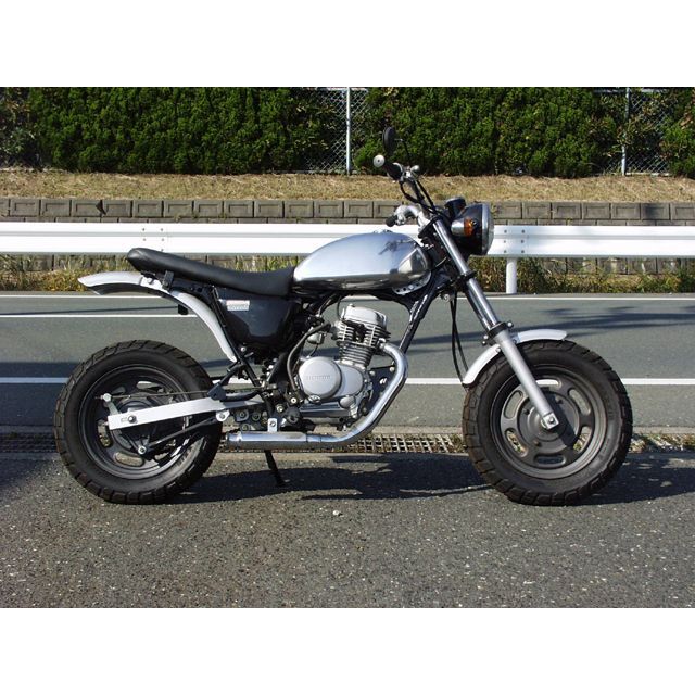 タンク エイプ 黒 コック付き/ ブラック 小型 汎用4ミニ 　新品 Amazon | エイプAPEタンク 黒 コック付き | タンク本体 | 車